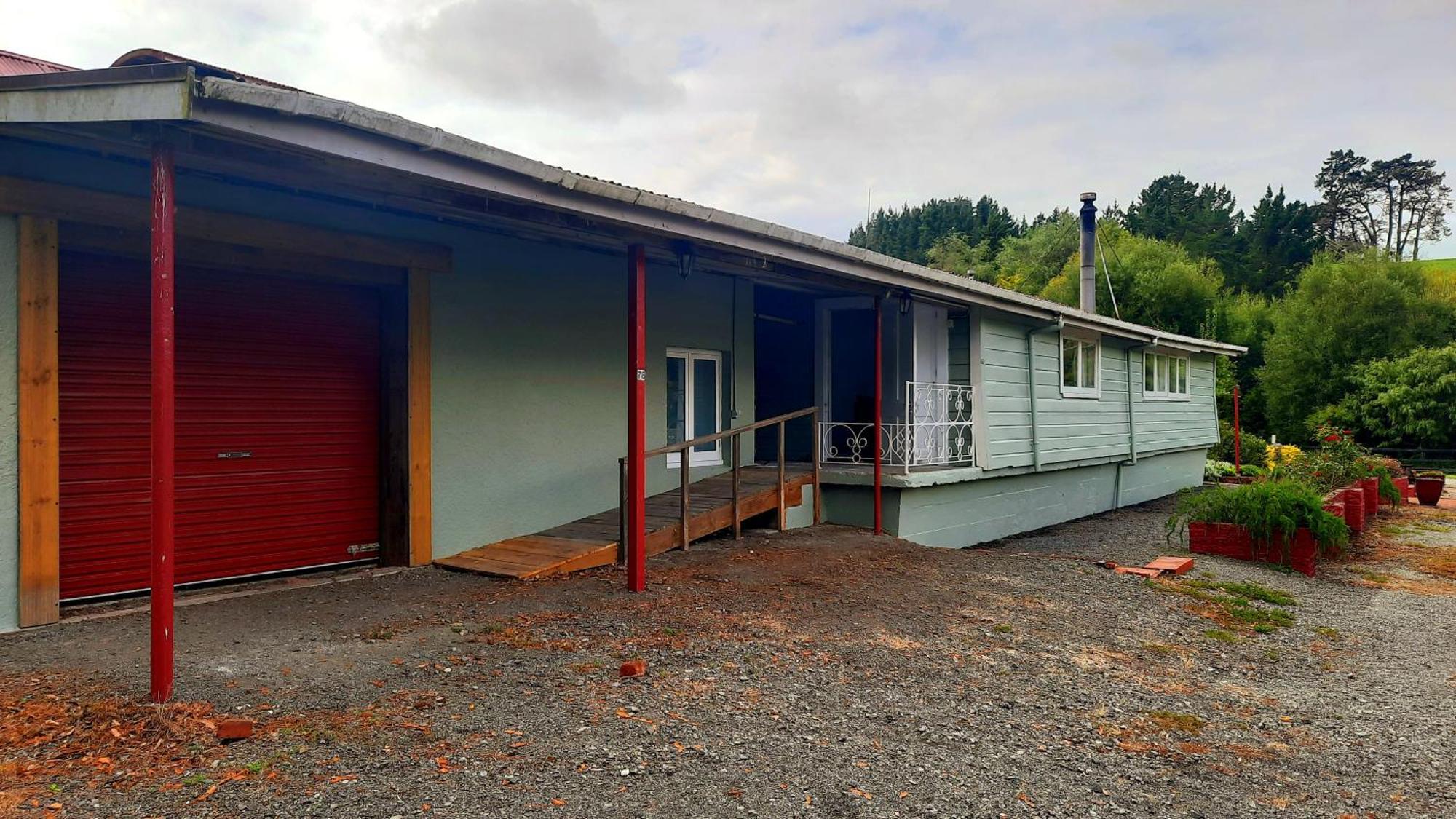 The Old Dairy Factory Bed & Breakfast Norsewood Exterior photo